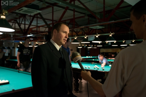 Интервью каналу «100 ТВ» дает вице-президент ФБС СПб Александр Пухленко